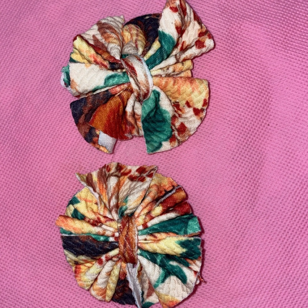 Shredded baby hair clips